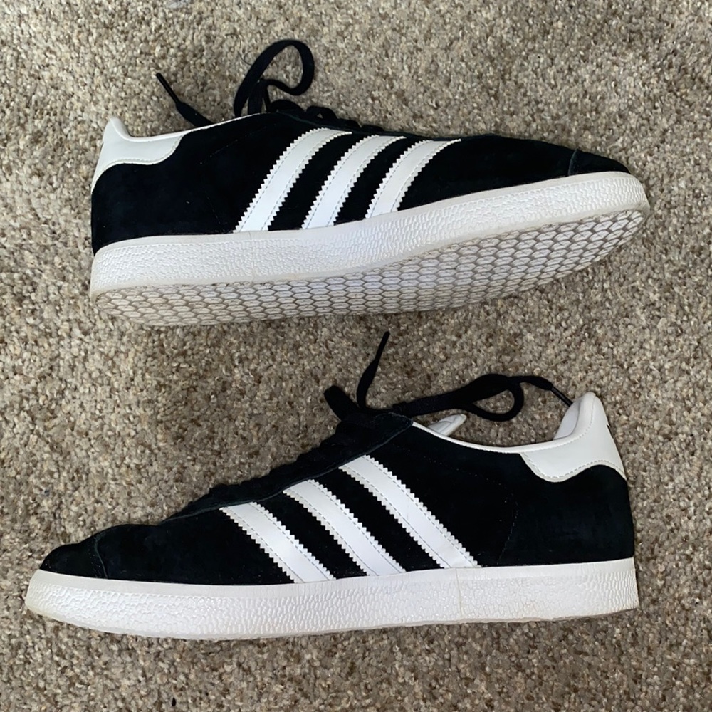 Adidas Gazelle Shoes - Picture 7 of 8